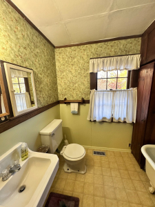 Powers-bathroom-main