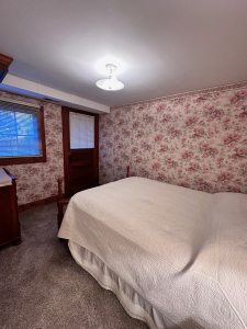 Powers-lower-level-storage-and-outside-entrance-2